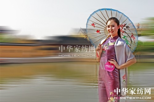 太湖雪參加首屆蠶花節(jié)真絲套件秀驚艷全場(chǎng)