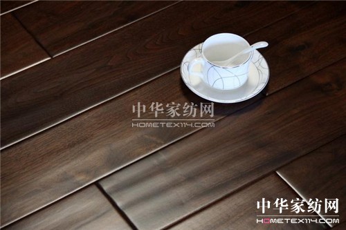 實木地板變形原因有哪些?