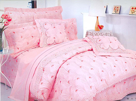 我國蠶絲被市場發(fā)展的現(xiàn)狀簡析