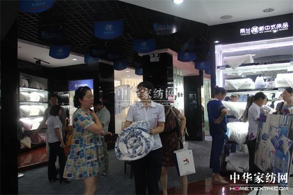 雨蘭訂貨會完美綻放 給生活一點詩意