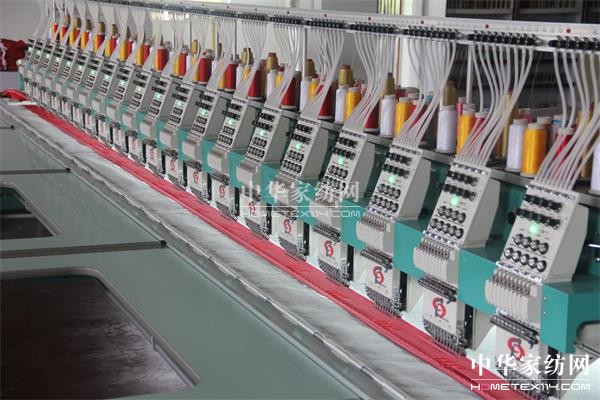 雨蘭引進新設(shè)備提升繡花工藝