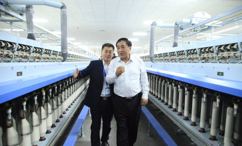 王天凱參觀如意科技時尚產業園