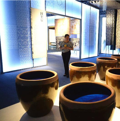 杭州舉辦傳統(tǒng)藍印花布藝術(shù)展