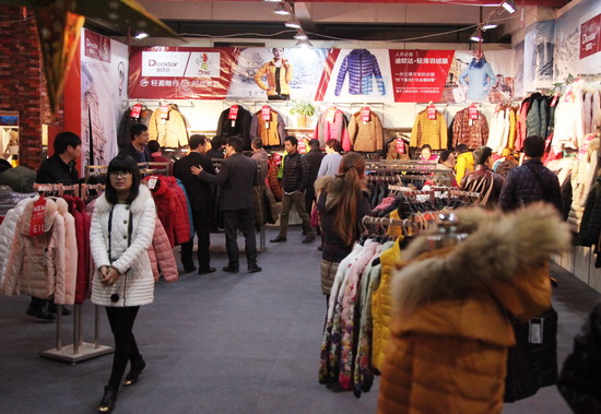 羽博會(huì)開幕首日人氣旺高科技創(chuàng)意產(chǎn)品來襲