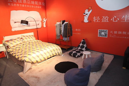 羽博會(huì)開幕首日人氣旺高科技創(chuàng)意產(chǎn)品來襲