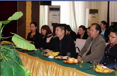 伊人島家紡2015春夏新品鑒賞會暨經(jīng)銷商座談會圓滿結(jié)束!