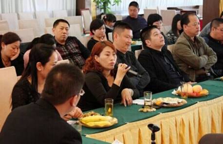 伊人島家紡2015春夏新品鑒賞會暨經(jīng)銷商座談會圓滿結(jié)束!