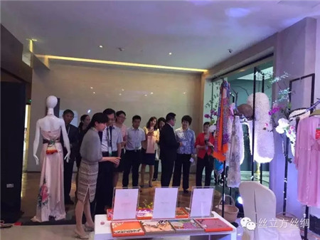 zΘI(y)ɞ(gu)ِΨһ(jing)Ʒٝ