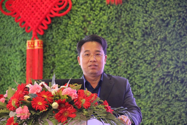 雨蘭“蝶變2017”春夏新品發(fā)布暨營銷峰會隆重召開——破繭成蝶蛻變新生