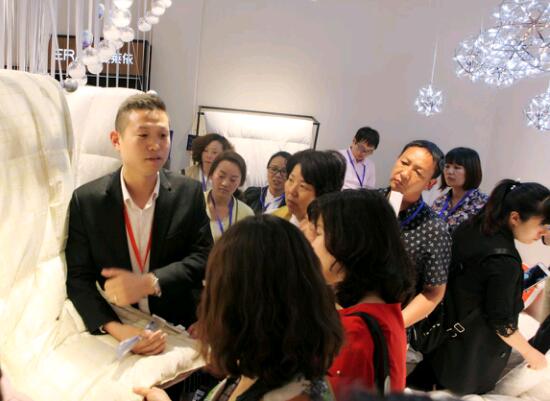 艾萊依家紡2017秋冬新品發(fā)布會(huì)圓滿落幕