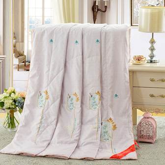 今夏居家、饋贈必選家紡——艾草養生被