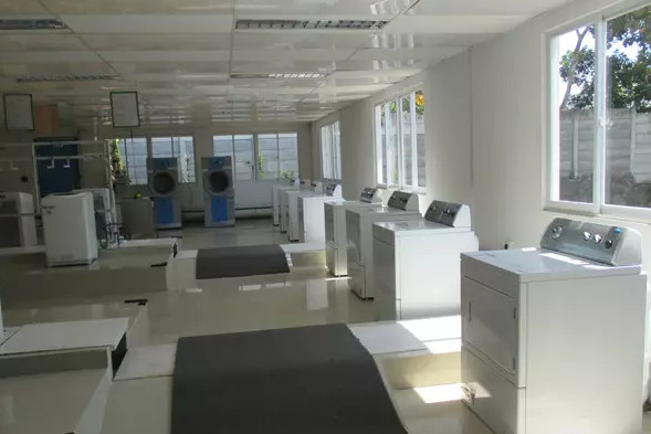 孫瑞哲率團考察印尼當地企業,展望國際合作共贏之路