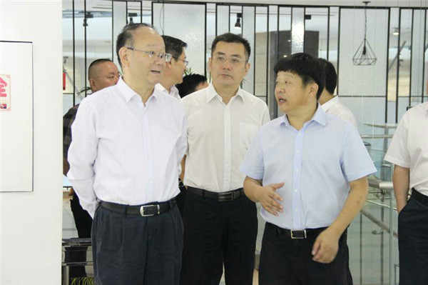 中紡聯黨委書記高勇一行實地走訪南通家紡企業