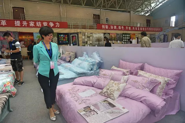 Ҹζϯͨ300Ҽa(chn)ƷŮ