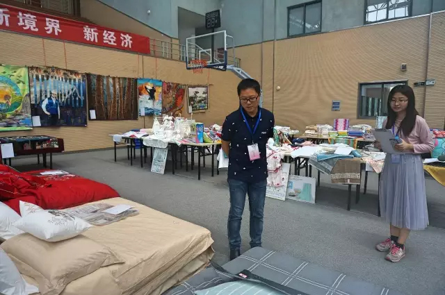 Ҹζϯͨ300Ҽa(chn)ƷŮ