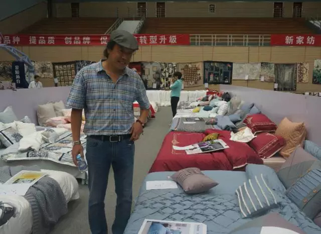 Ҹζϯͨ300Ҽa(chn)ƷŮ