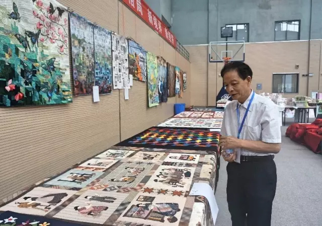 Ҹζϯͨ300Ҽa(chn)ƷŮ